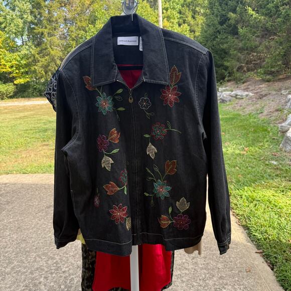 Alfred Dunner Denim Floral Embroidered Jacket - Size 16 - Picture 6 of 7